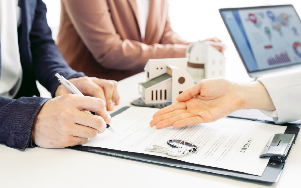 不動産 × 民泊 <br>複合事業